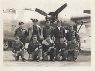 Lt R E Lee crew.jpg